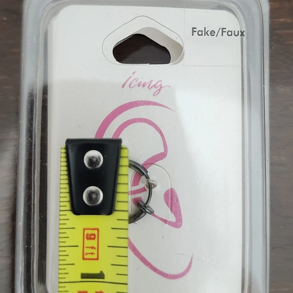 👸👂💎NWT Faux Cartilage Earring by Icing